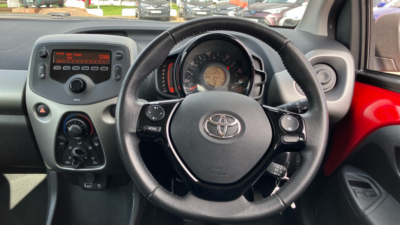 Toyota Aygo 1.0 VVT-i X-Play 5dr Petrol Hatchback